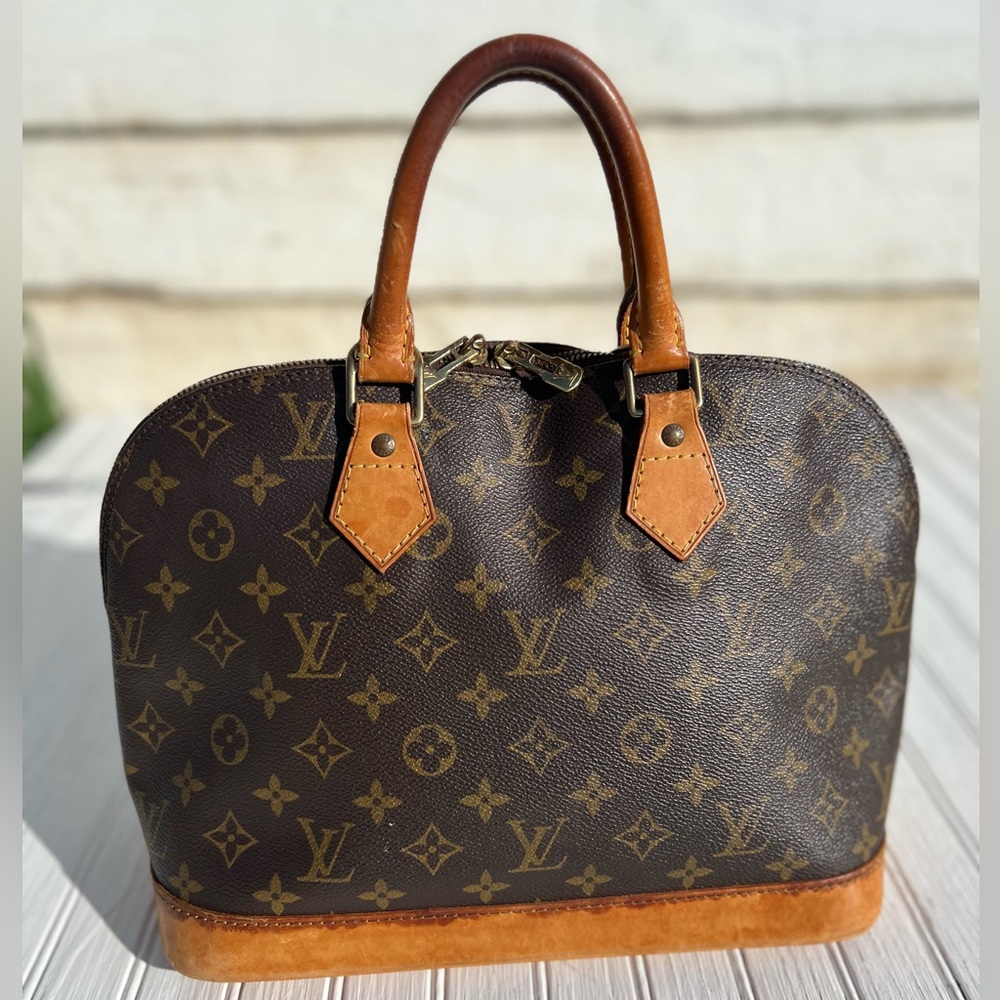 Louis Vuitton Alma PM